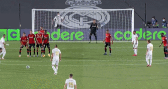 达拉博纳：03年欧冠决赛前，大因扎吉和舍瓦发生争执互相辱骂